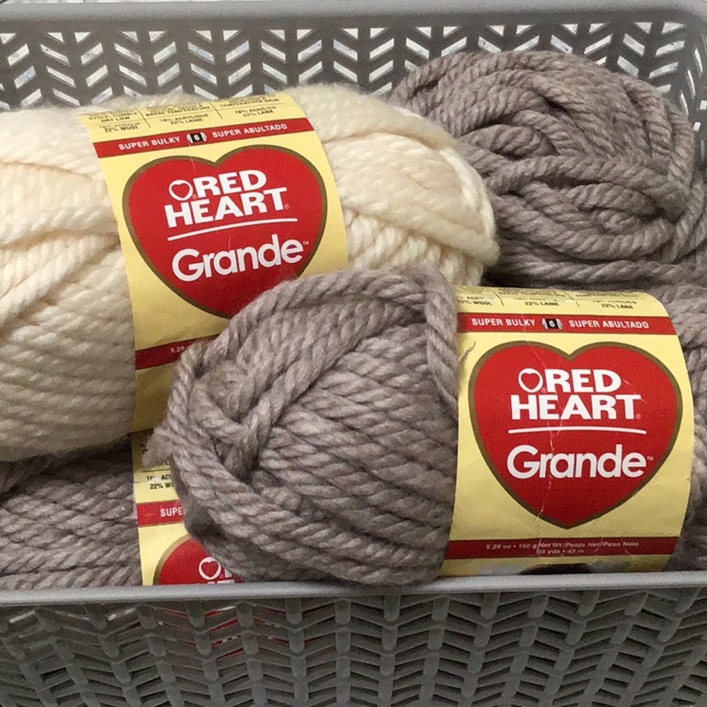 5 skeins of red heart grande yarn